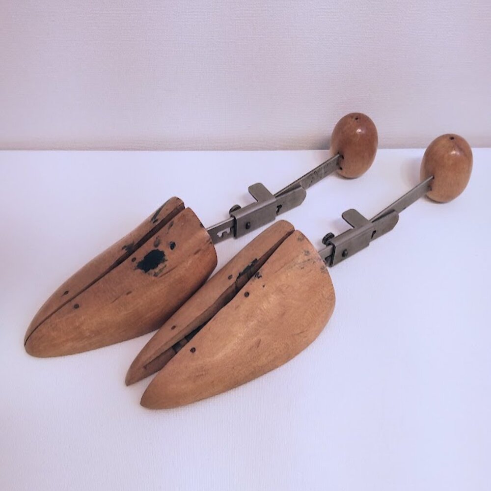 Vintage Split Toe Wooden Shoe Tree Form Shaper/Stretchers Adjustable #2 Women's